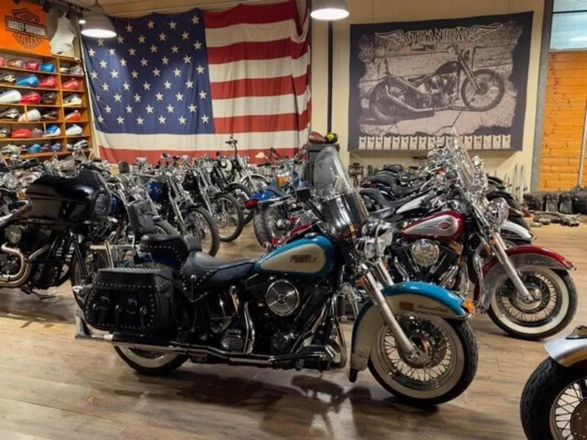Harley-Davidson 1340 Heritage Classic (1984 - 98) - FLSTC