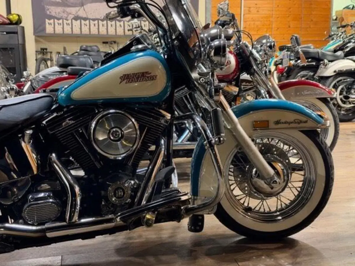 Harley-Davidson 1340 Heritage Classic (1984 - 98) - FLSTC (4)