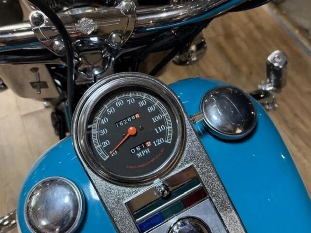 Harley-Davidson 1340 Heritage Classic (1984 - 98) - FLSTC (2)