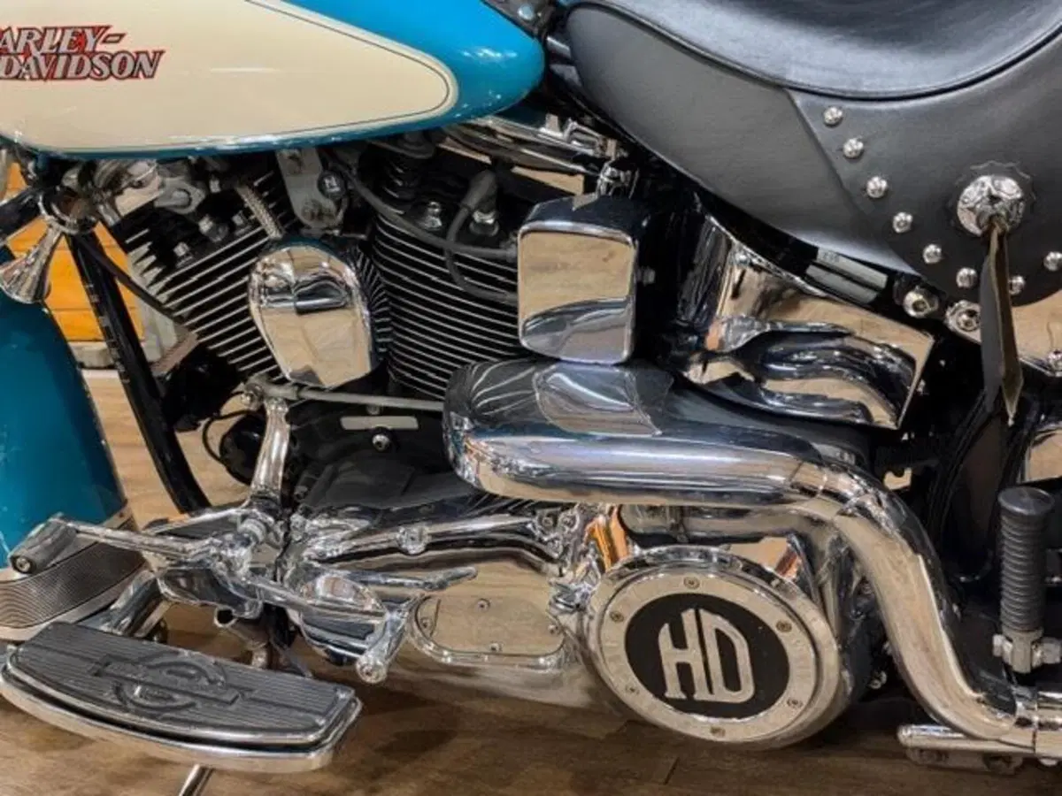 Harley-Davidson 1340 Heritage Classic (1984 - 98) - FLSTC (9)