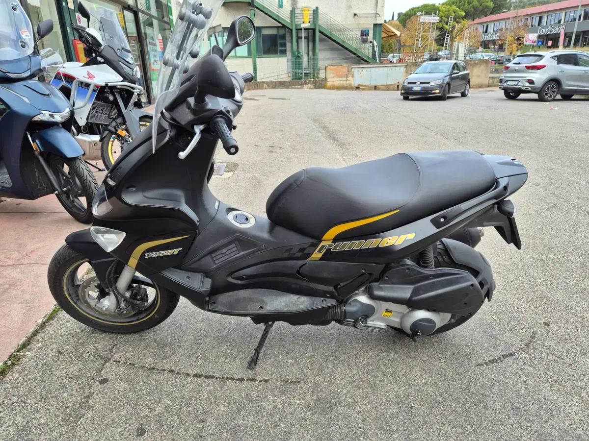 Gilera Runner 125 ST (2007 - 16) (3)