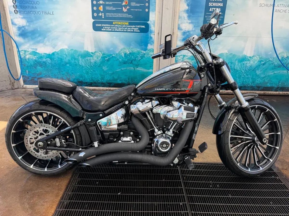 Harley-Davidson Breakout 117 (2023 - 24) (2)