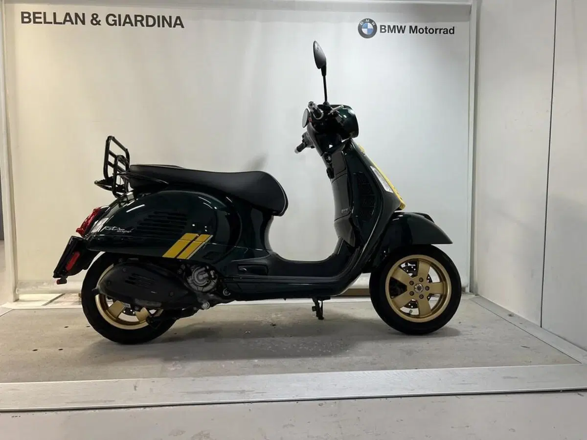 Vespa GTS 300 Super Hpe (2018 - 19) (15)