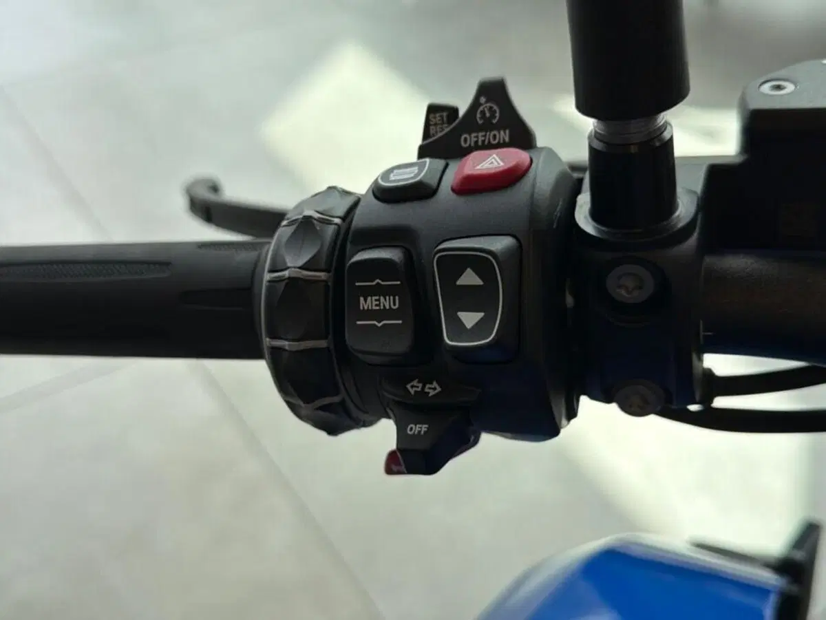 Bmw R 1300 R (2026 - 27) (6)