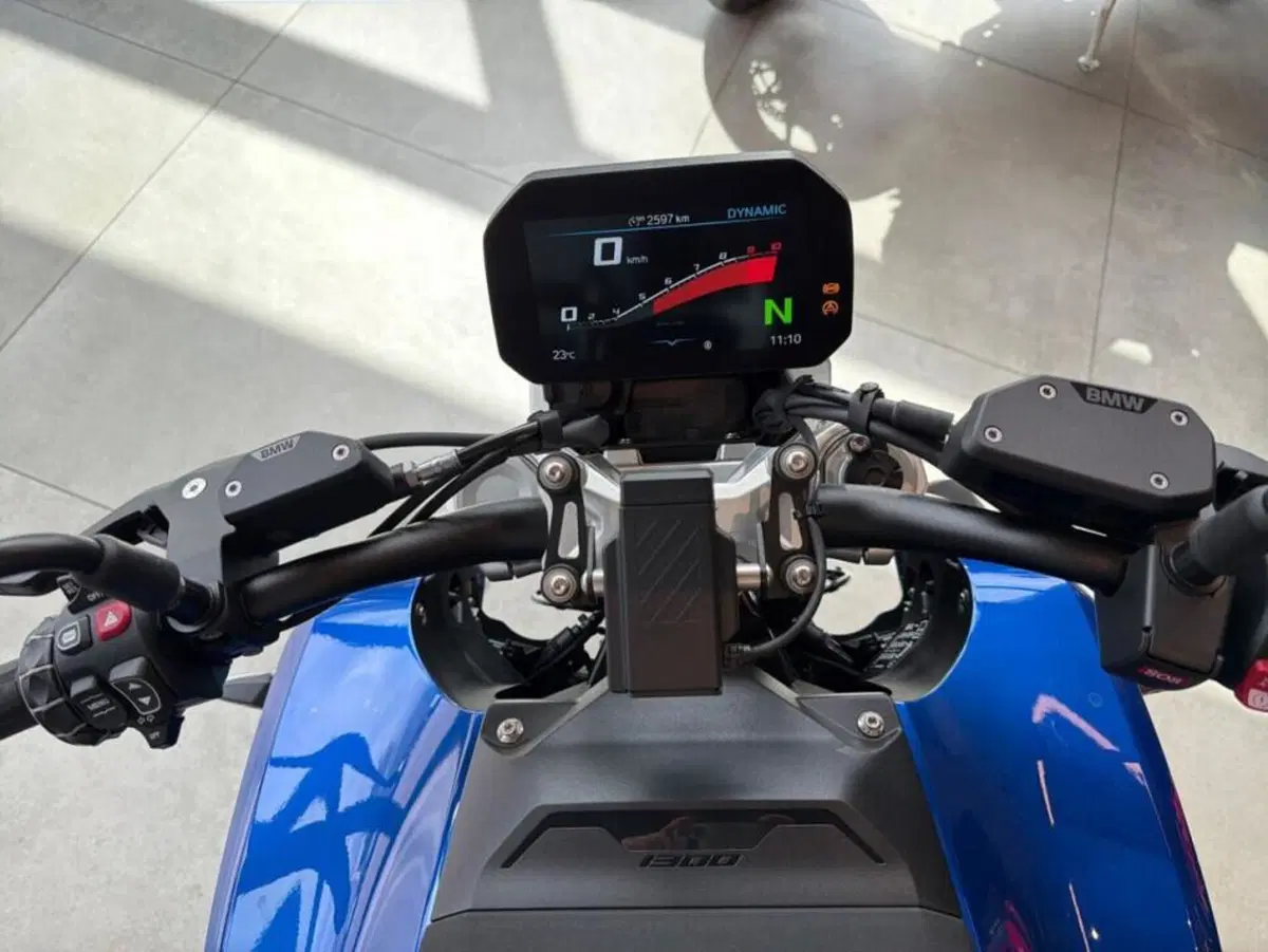 Bmw R 1300 R (2026 - 27) (7)