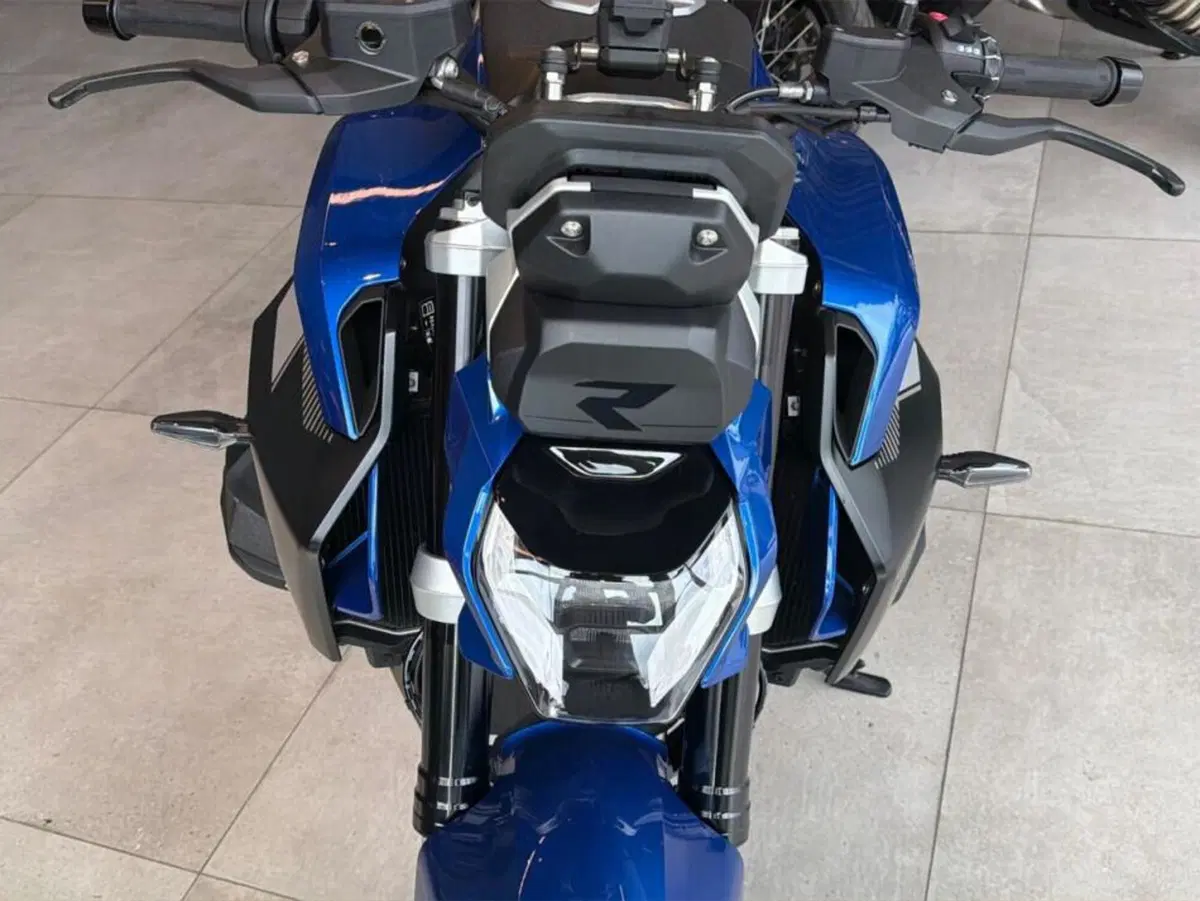 Bmw R 1300 R (2026 - 27) (12)