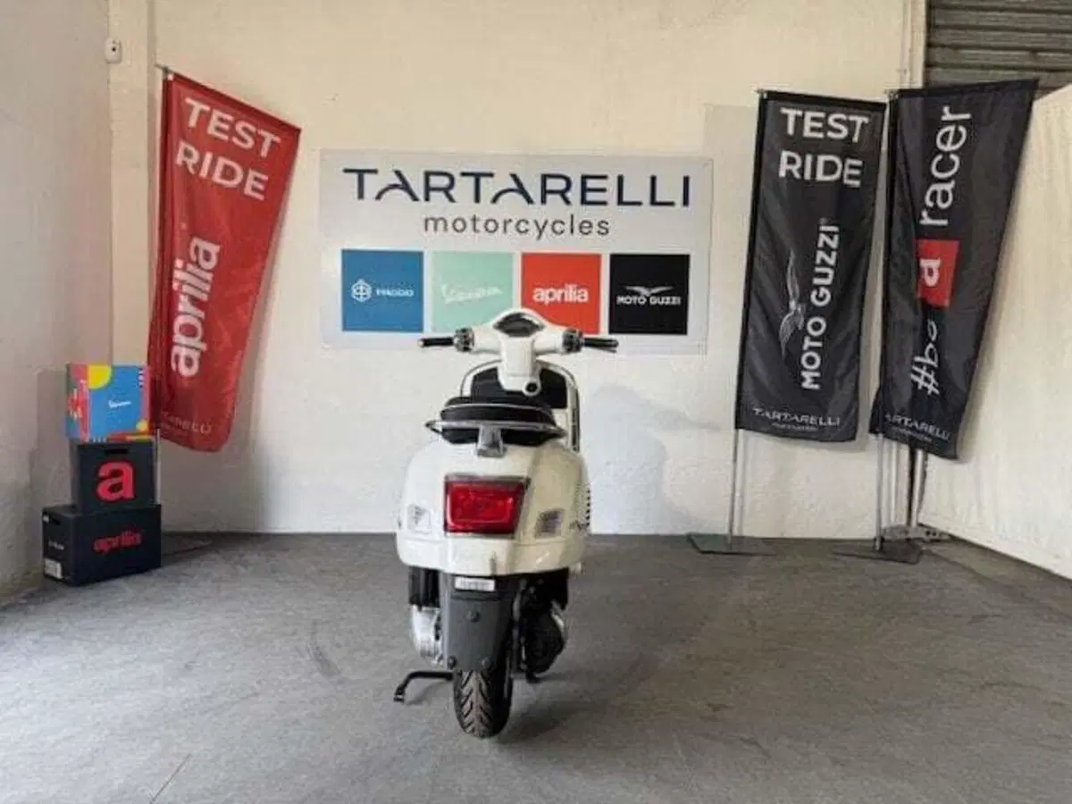 Vespa GTS 125 (2025 - 26) (6)