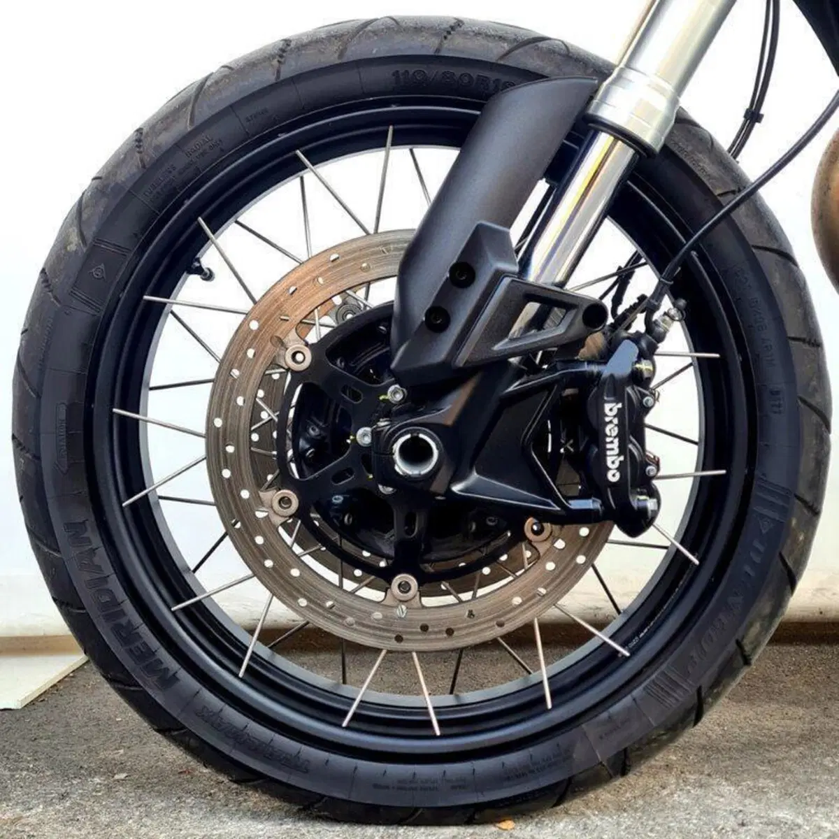 Moto Guzzi V85 TT (2021 - 23) (7)