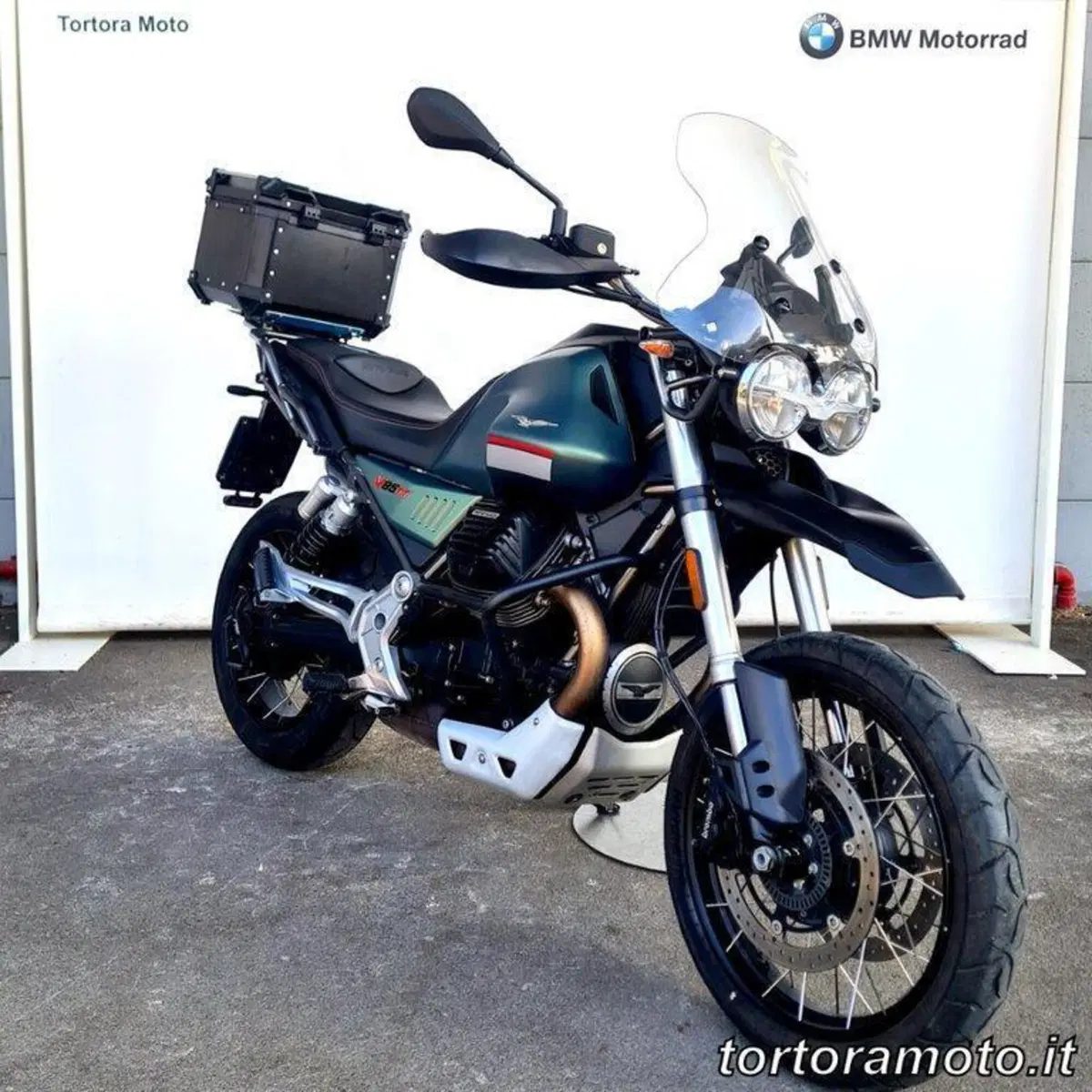 Moto Guzzi V85 TT (2021 - 23) (4)