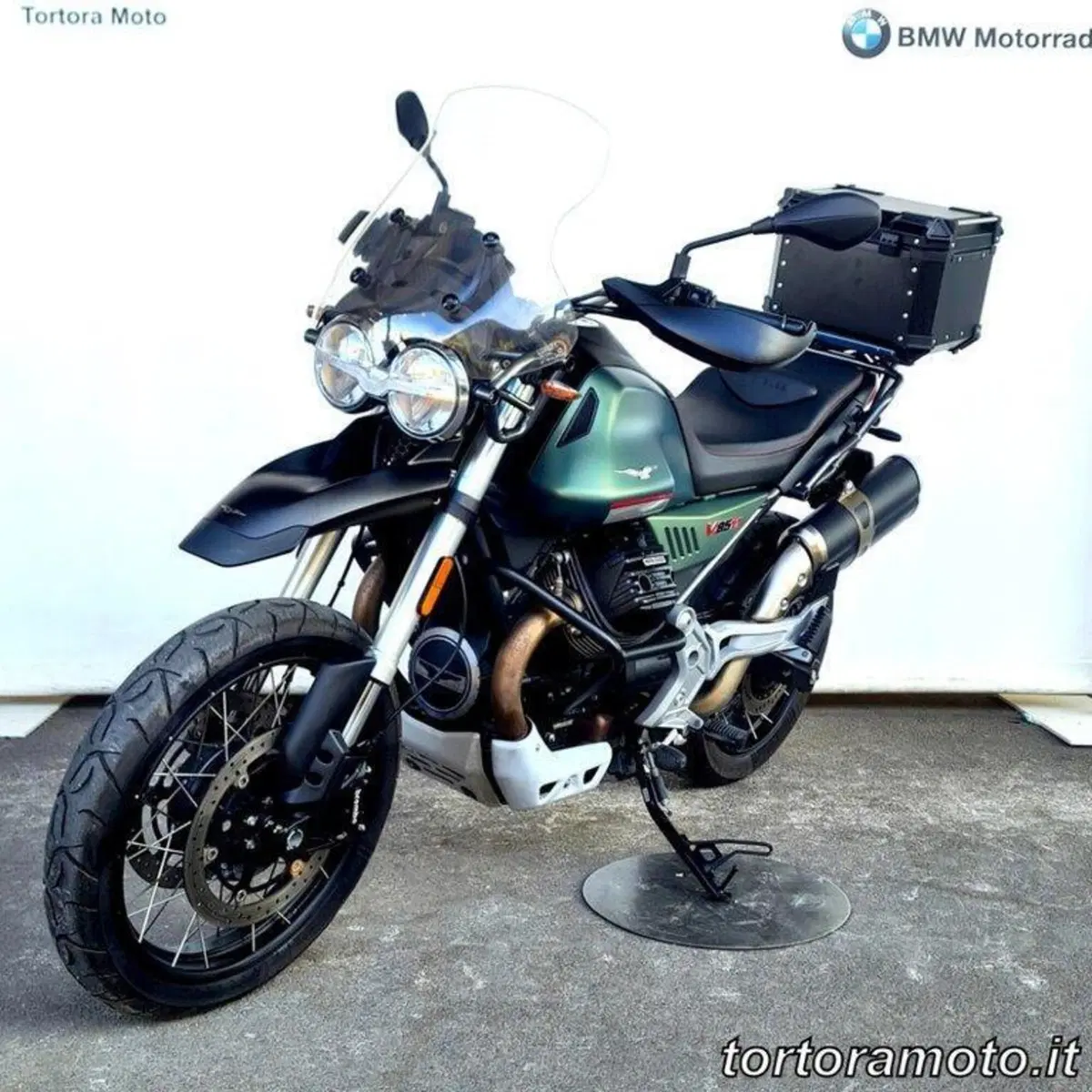 Moto Guzzi V85 TT (2021 - 23) (3)