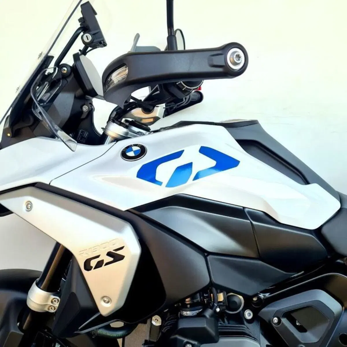 Bmw R 1300 GS (2023 - 26) (9)