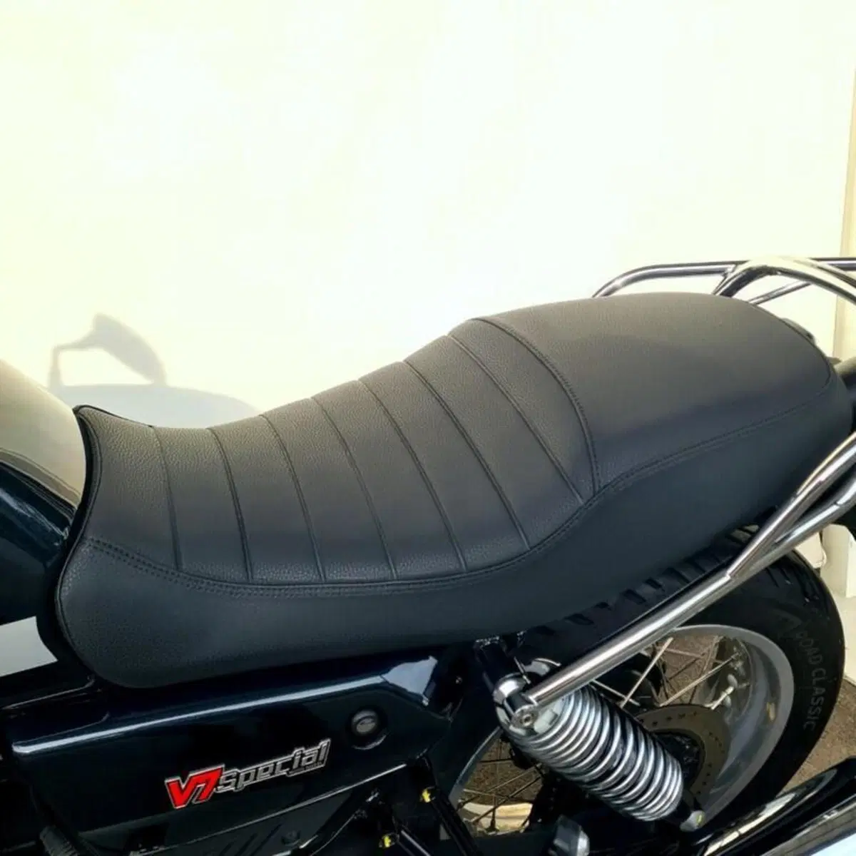 Moto Guzzi V7 850 Stone Special Abs (2021) (15)