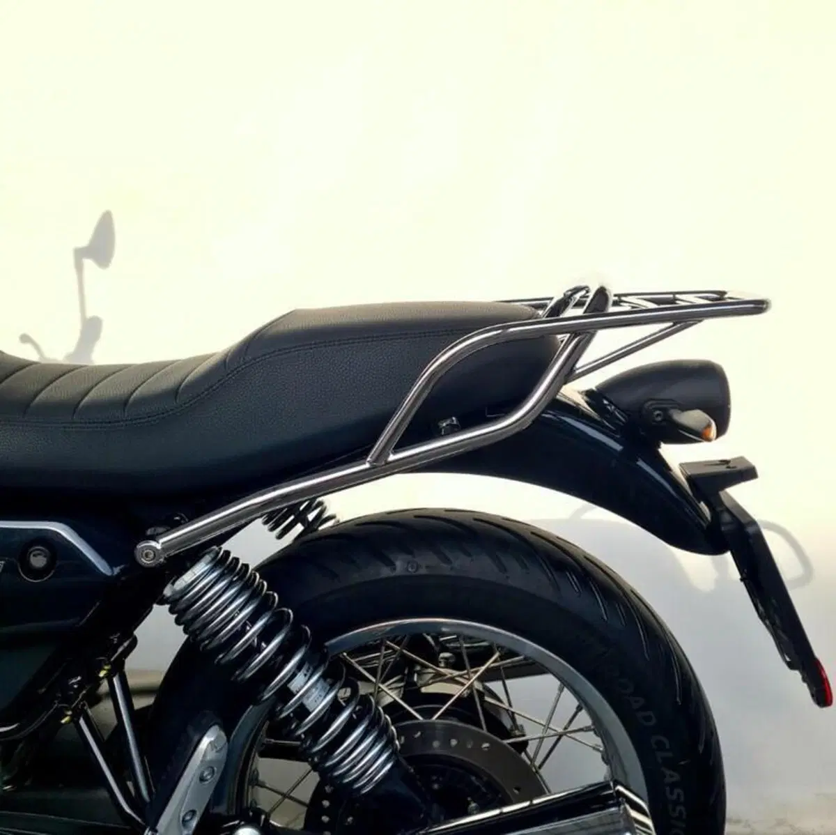 Moto Guzzi V7 850 Stone Special Abs (2021) (15)