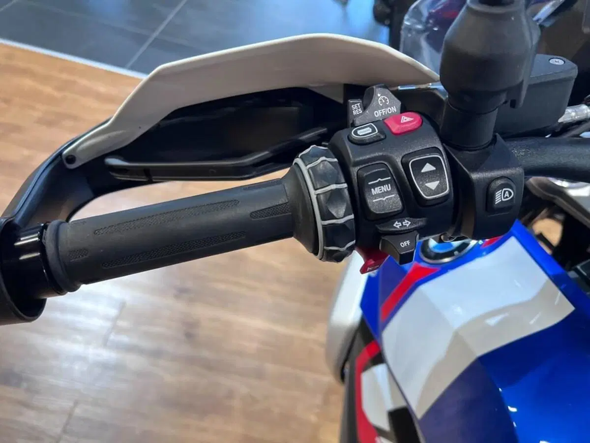 Bmw R 1300 GS (2023 - 26) (11)