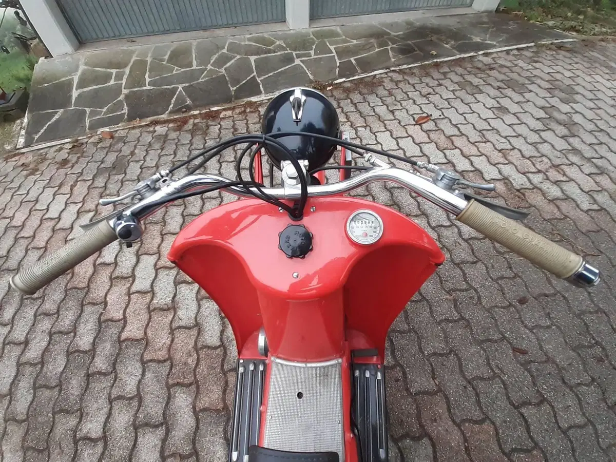 Moto Guzzi Galletto 192 del 1954 (3)