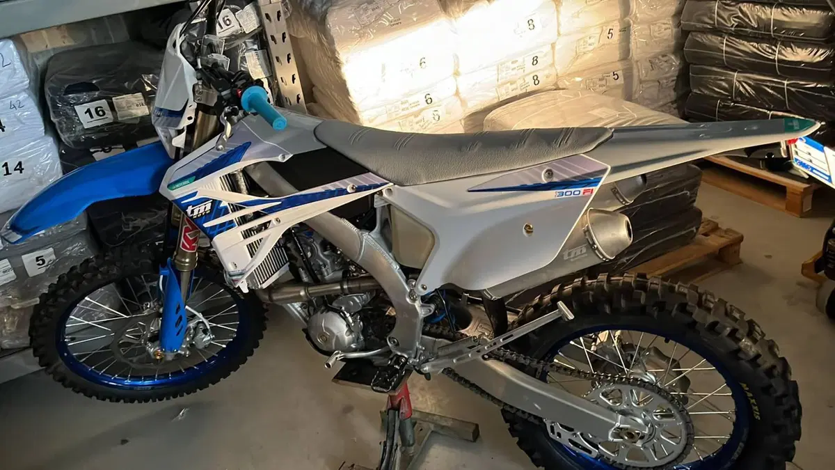 Tm Moto EN 300 ES Fi 4T (2025) (3)