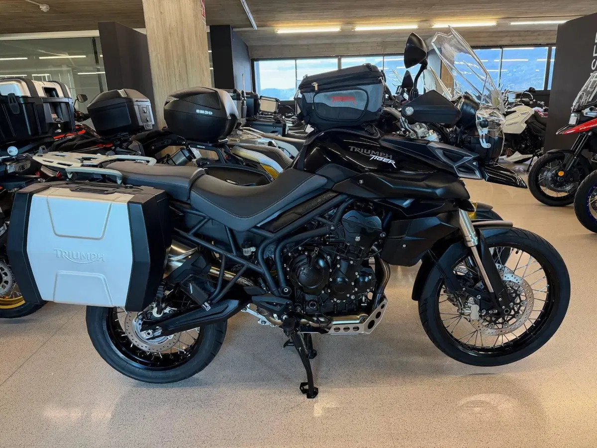 Triumph Tiger 800 XC (2015 - 17) (2)
