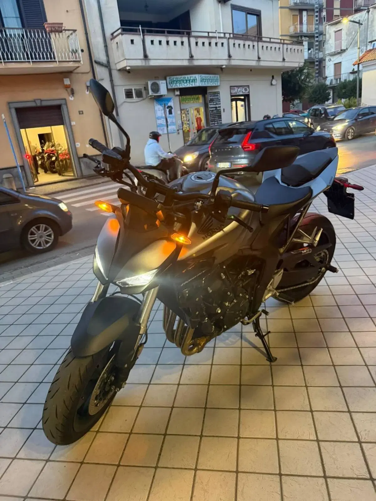 Honda CB 1000 Hornet (2025 - 26) (2)