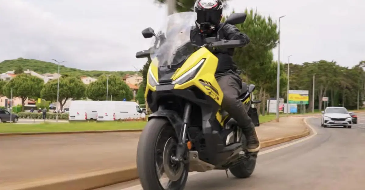 Honda X-ADV 750 patente A2: tutto quello che devi sapere prima di comprarlo [VIDEO]