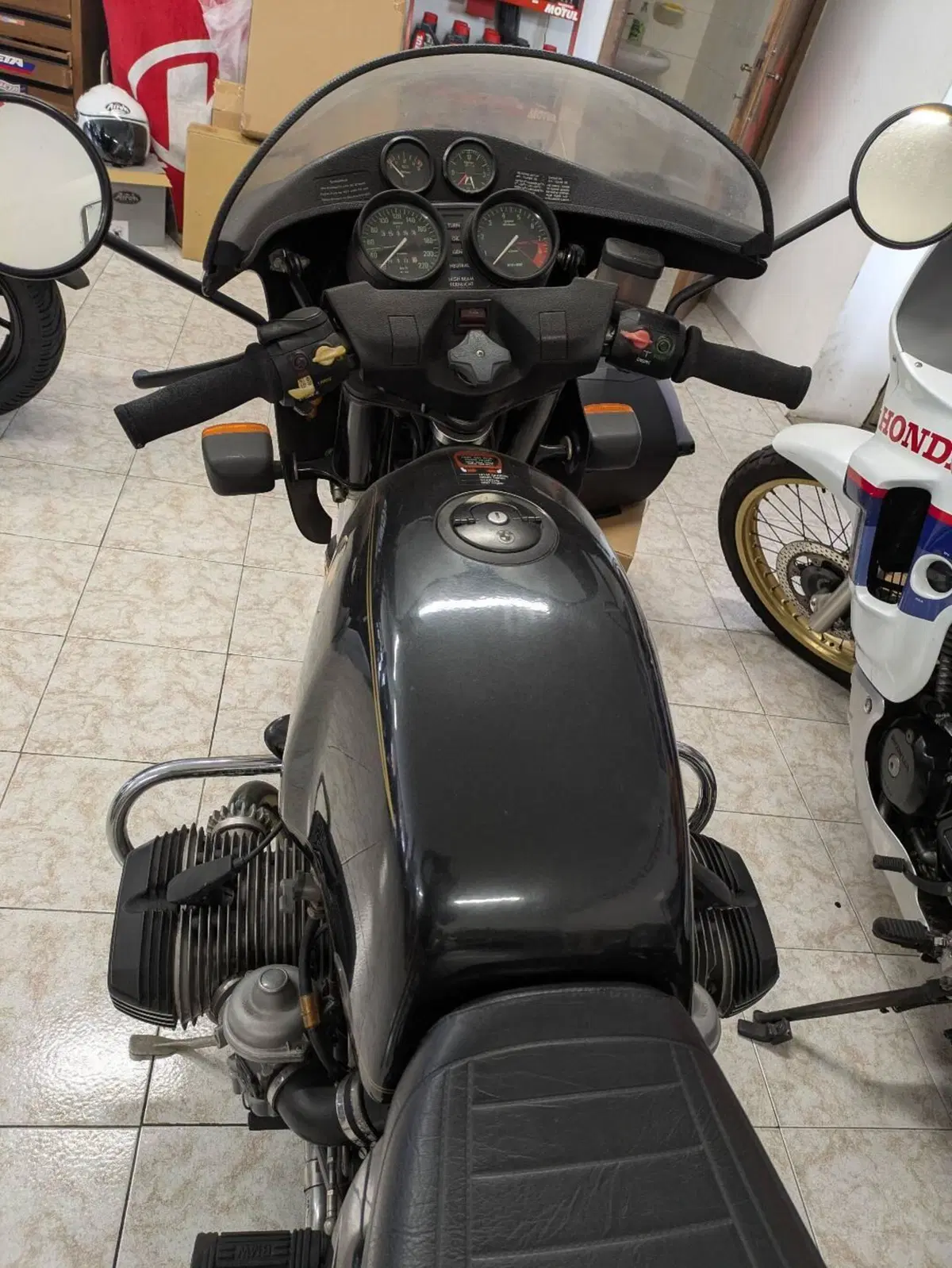 Bmw R100CS (4)
