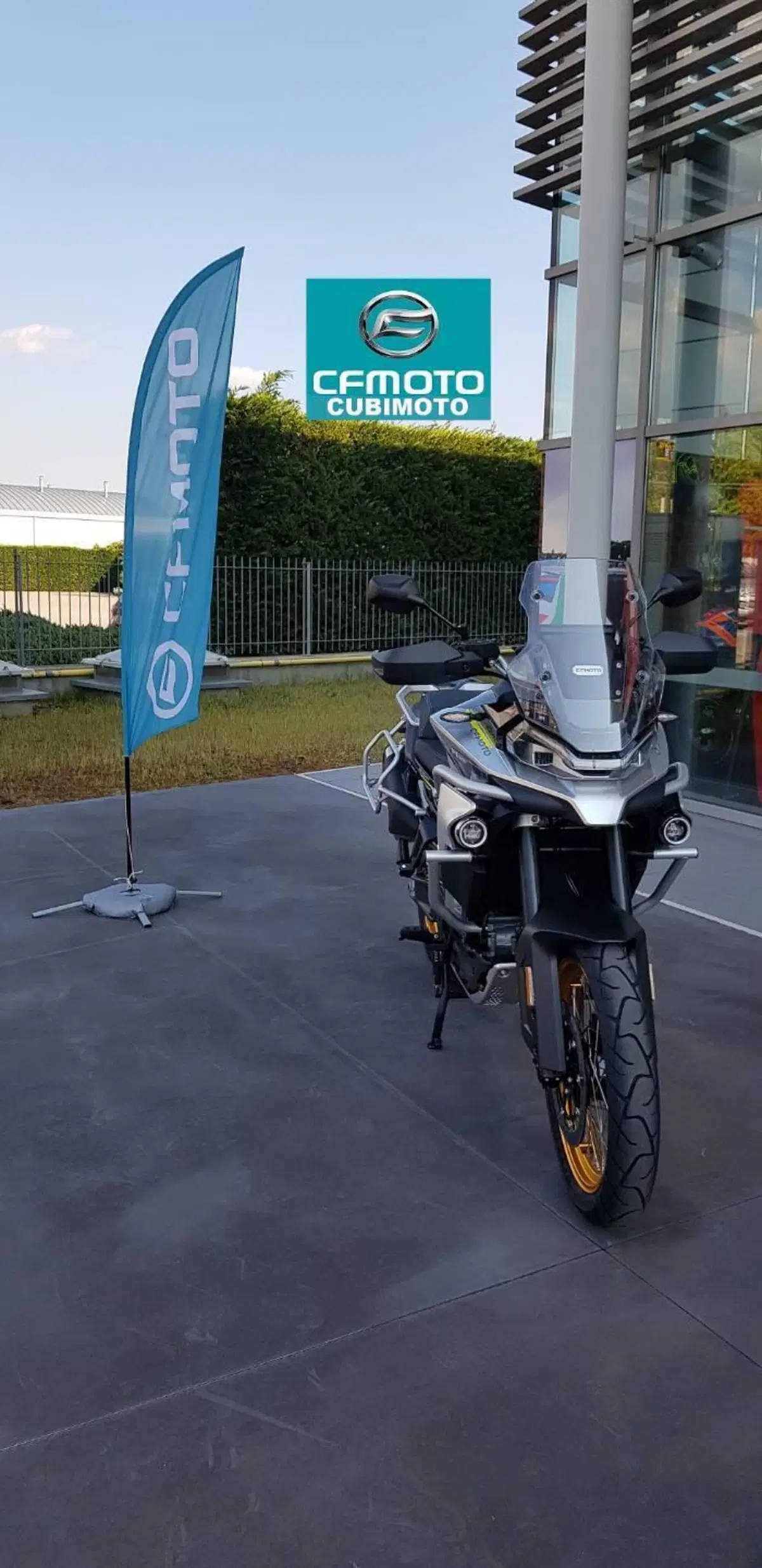 CFMOTO 800MT Touring (2022 - 26) (2)