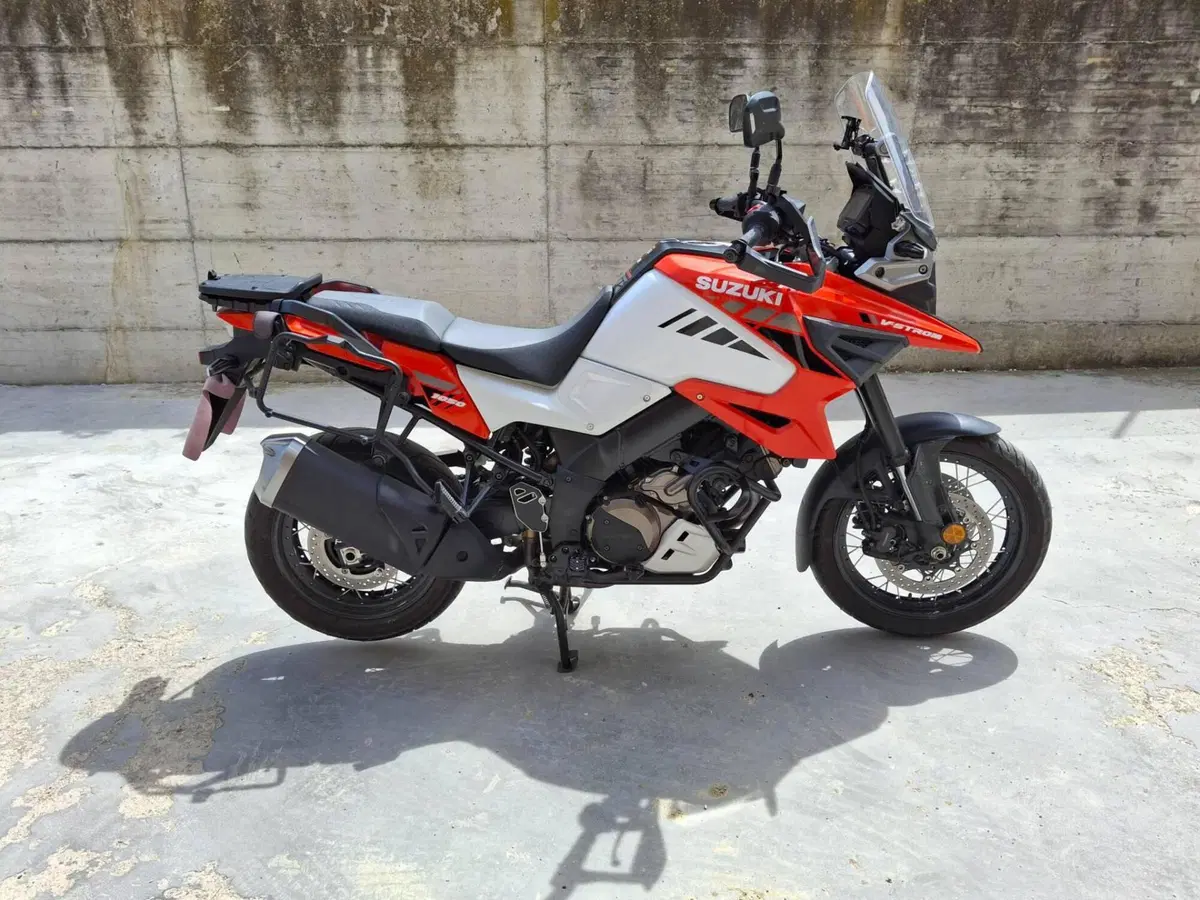 Suzuki V-Strom 1050XT (2020 - 23) (4)