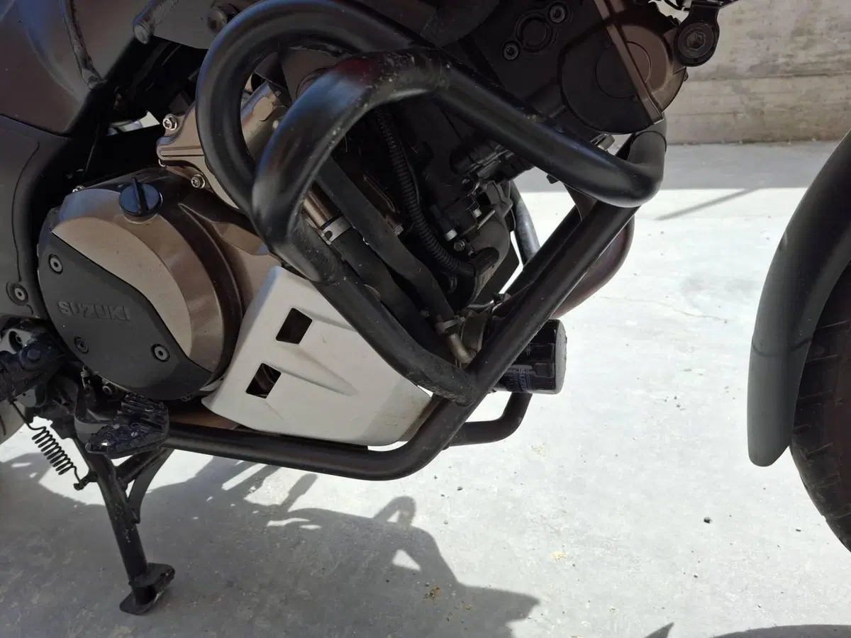 Suzuki V-Strom 1050XT (2020 - 23) (8)