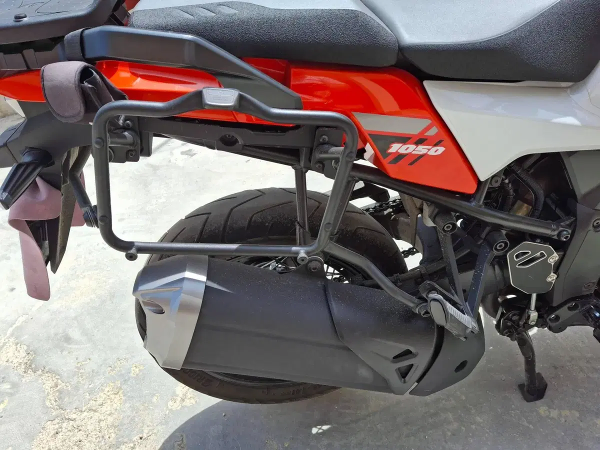 Suzuki V-Strom 1050XT (2020 - 23) (9)