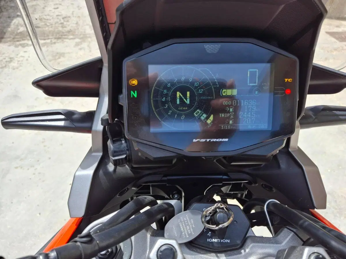Suzuki V-Strom 1050XT (2020 - 23) (10)