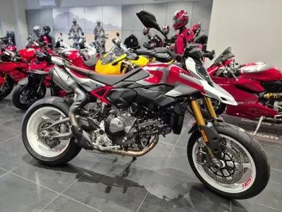 Ducati Hypermotard V2 SP (2026) nuova