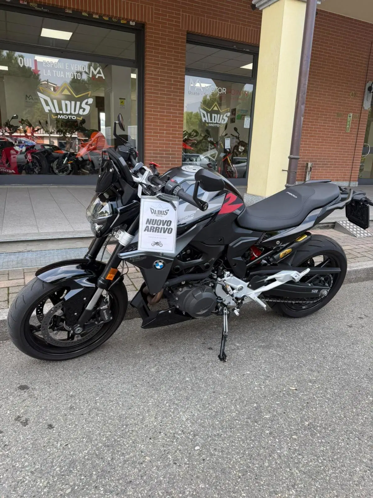Bmw F 900 R (2025 - 27) (3)