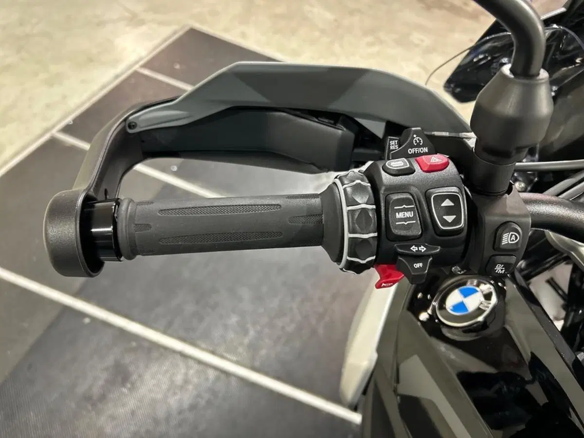 Bmw R 1300 GS (2023 - 26) (7)