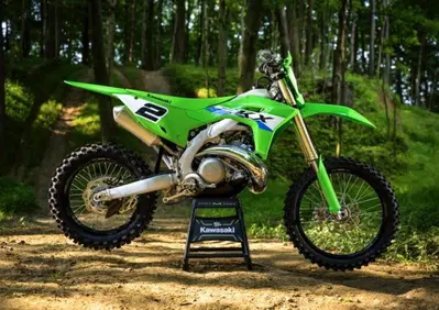 Kawasaki KX327, ecco quanto costa il nuovo 2 tempi