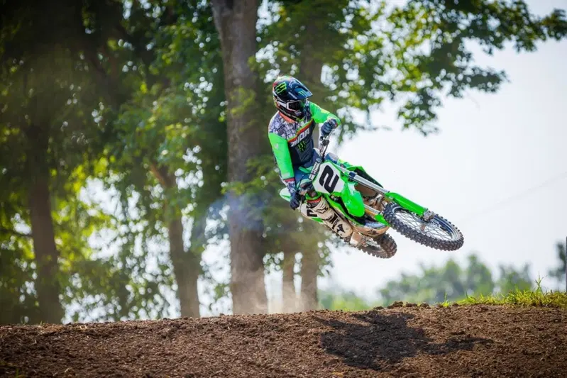 Jeremy McGrath in sella alla KX327
