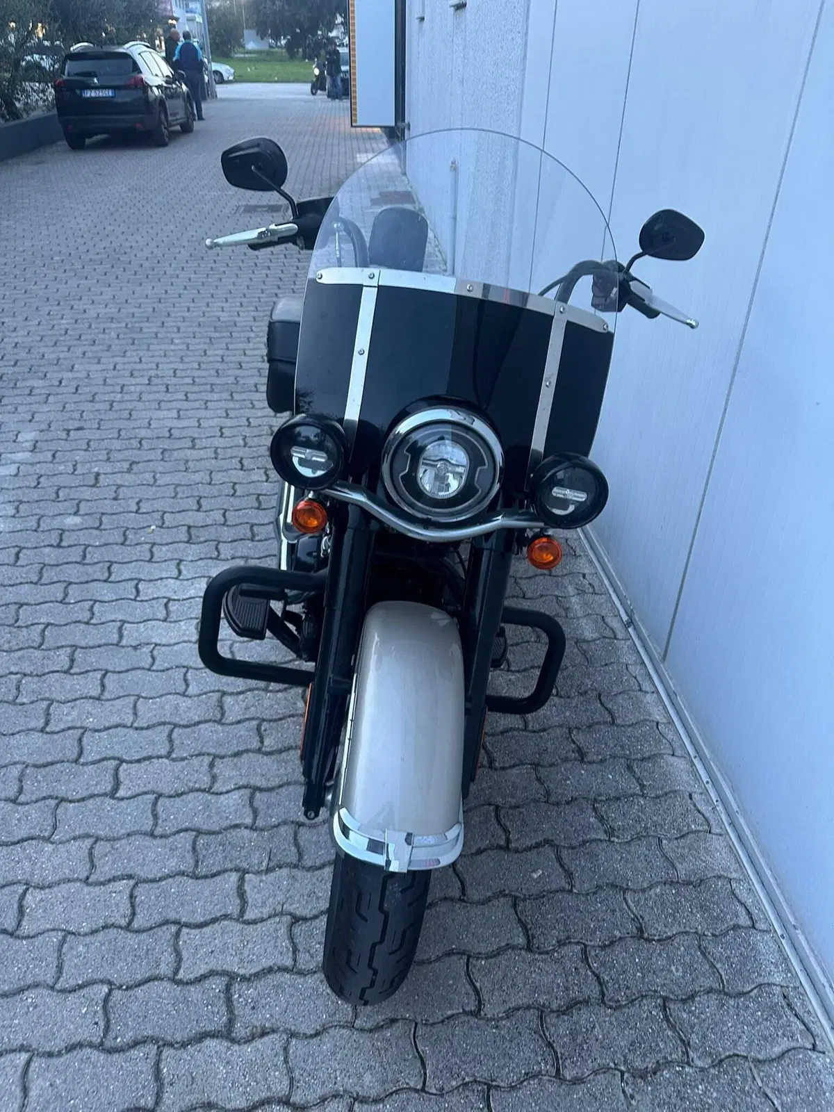 Harley-Davidson 114 Heritage Classic (2018 - 20) - FLHCS (3)