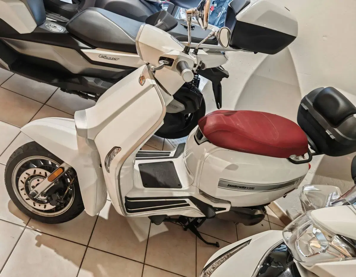 Lambretta V200 Special (2021 - 26)