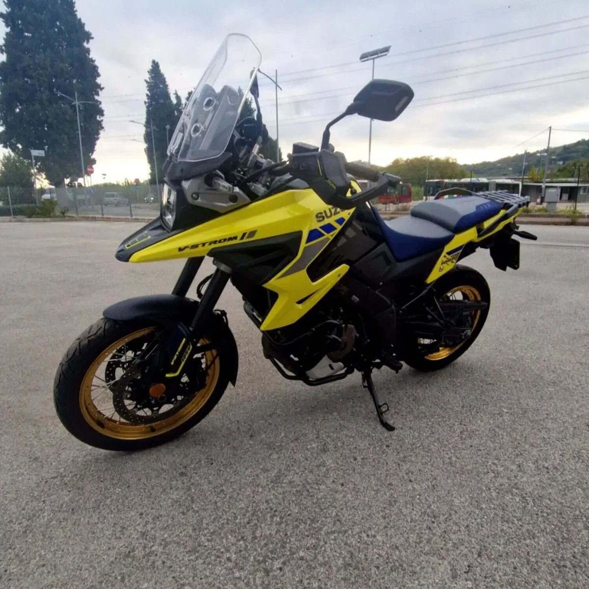 Suzuki V-Strom 1050XT (2020 - 23) (3)