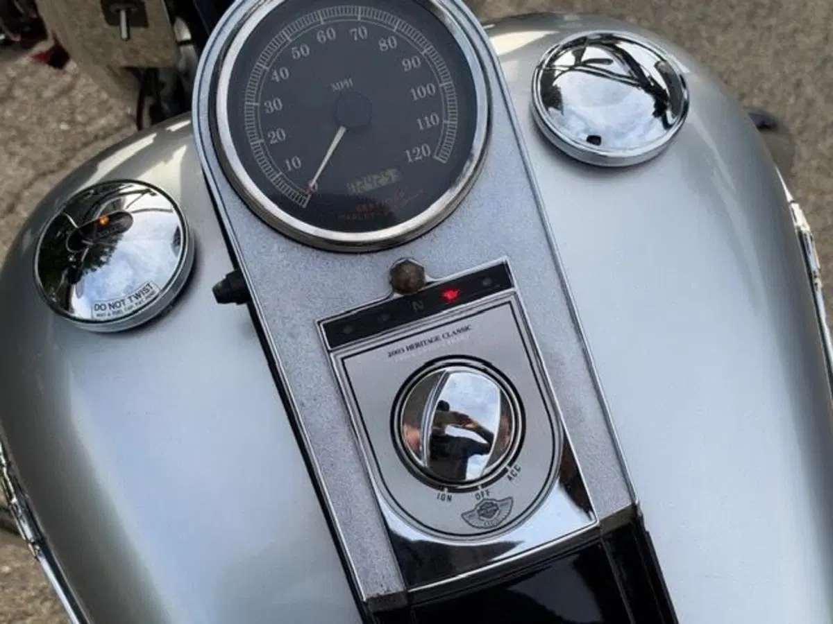 Harley-Davidson 1450 Heritage Classic (2003 - 05) - FLSTCI (14)