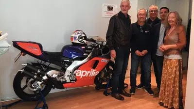Loris Reggiani e l’asta della sua 250: “Ho sempre sostenuto Emergency, Melandri portava il loro marchio'