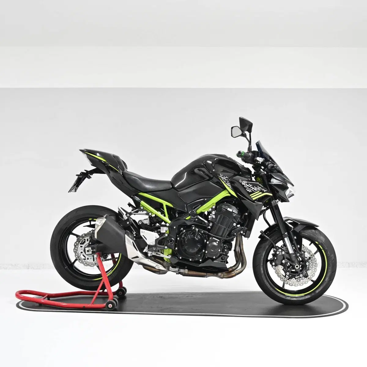 Kawasaki Z 900 A2 (2021 - 24) (2)