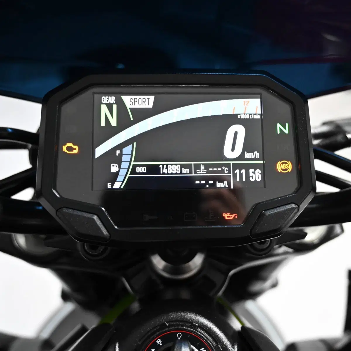 Kawasaki Z 900 A2 (2021 - 24) (6)