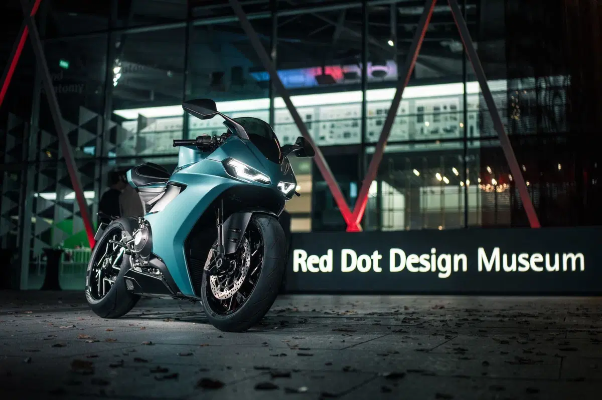 La Norton Manx R vince il Red Dot 2026 (3)