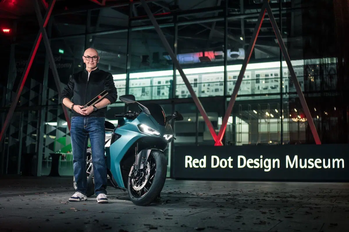 La Norton Manx R vince il Red Dot 2026 (4)