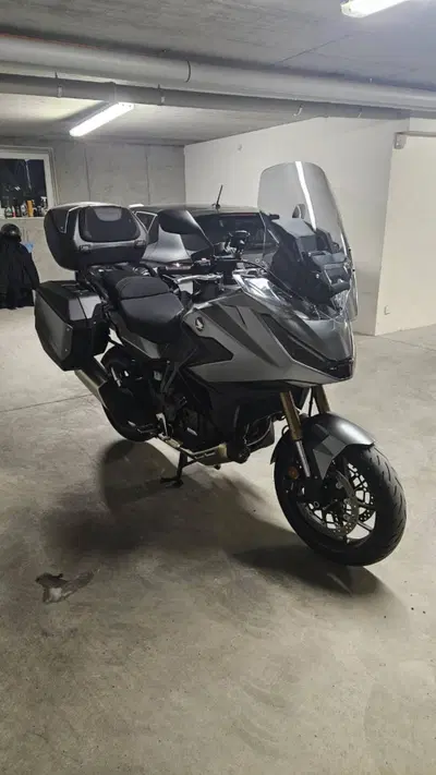 Honda NT 1100 DCT Electronic Suspension (2025 - 26) usata