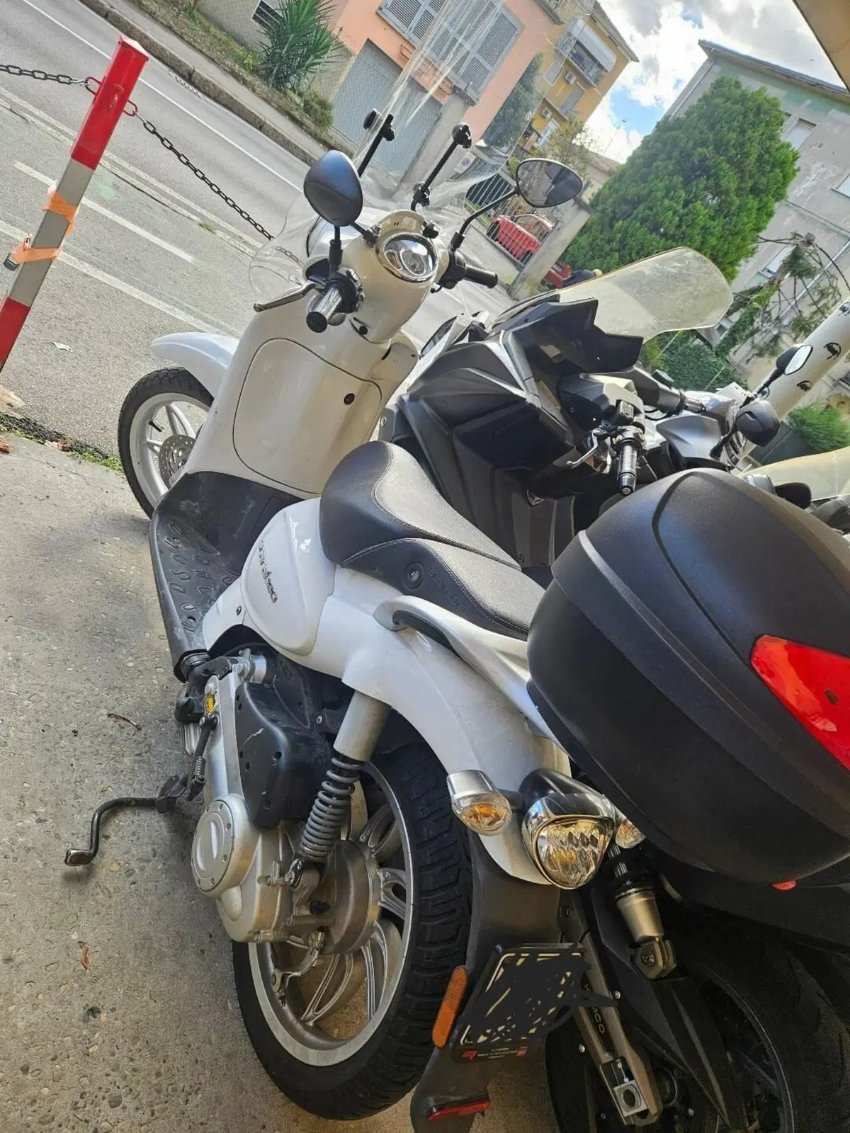 Aprilia Scarabeo 50 4t 4V (2009 - 17) (3)
