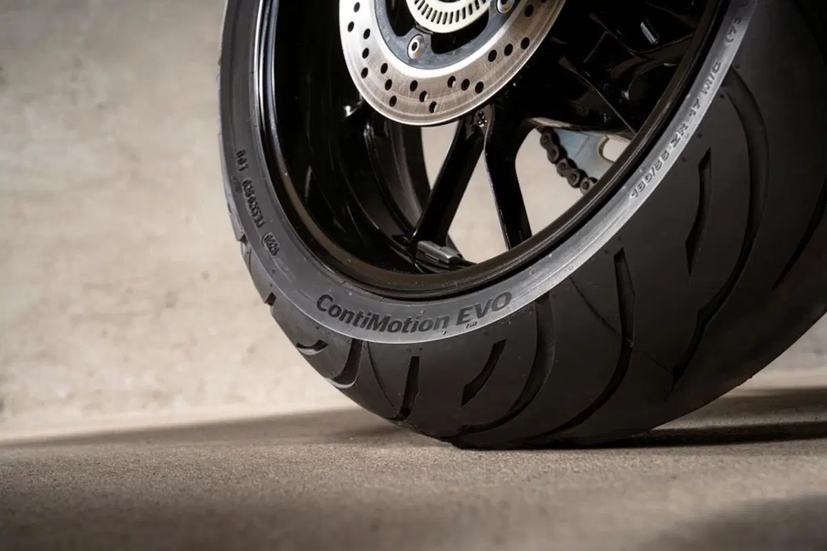Continental ContiMotion EVO: più grip e chilometri per il nuovo sport touring (3)