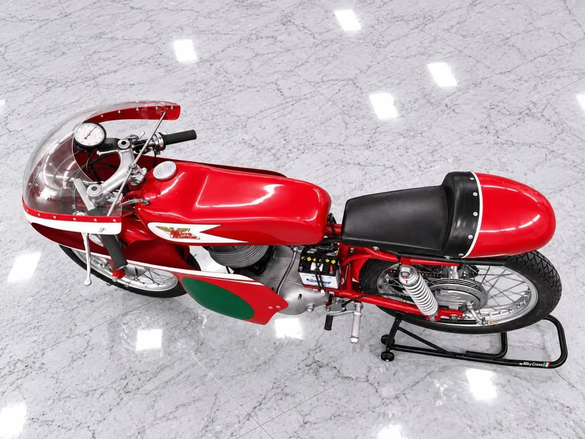 Moto Morini 175 PISTA REPLICA SETTEBELLO (10)