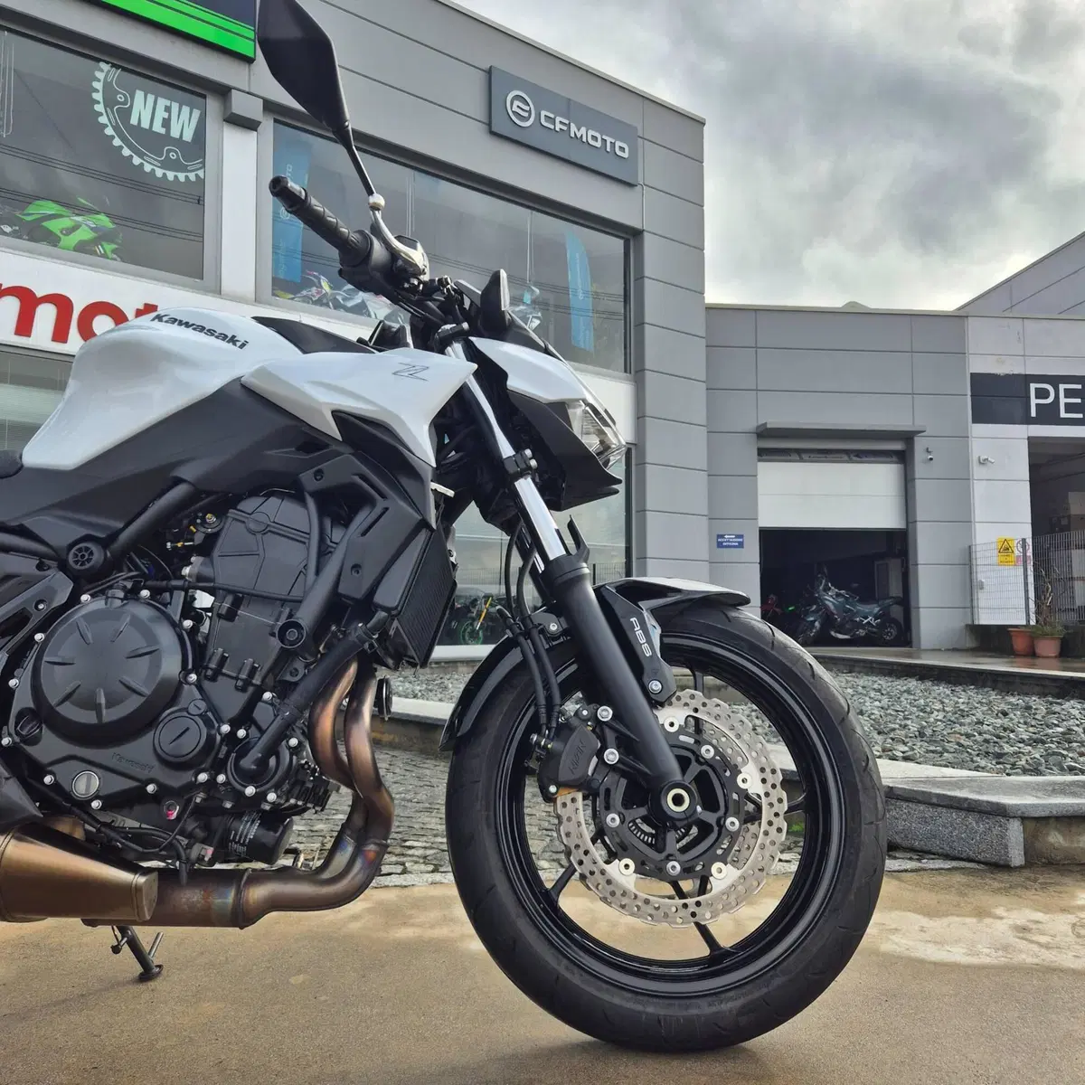 Kawasaki Z 650 (2025 - 27) (6)