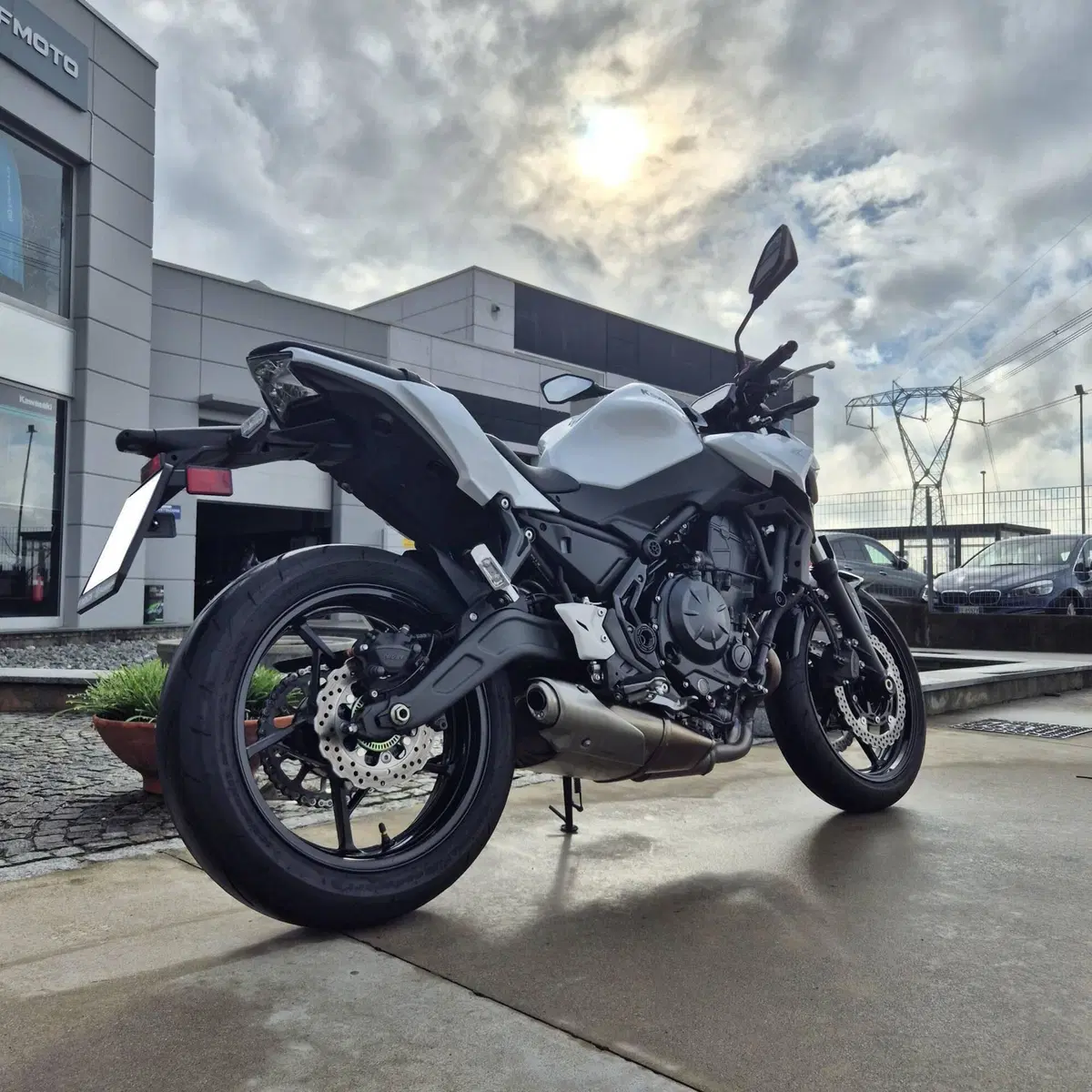 Kawasaki Z 650 (2025 - 27) (2)