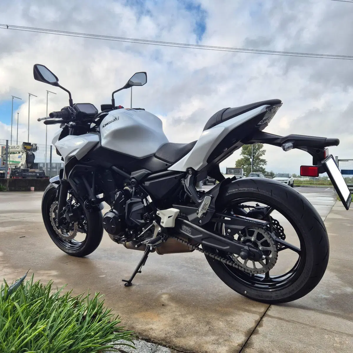 Kawasaki Z 650 (2025 - 27) (3)